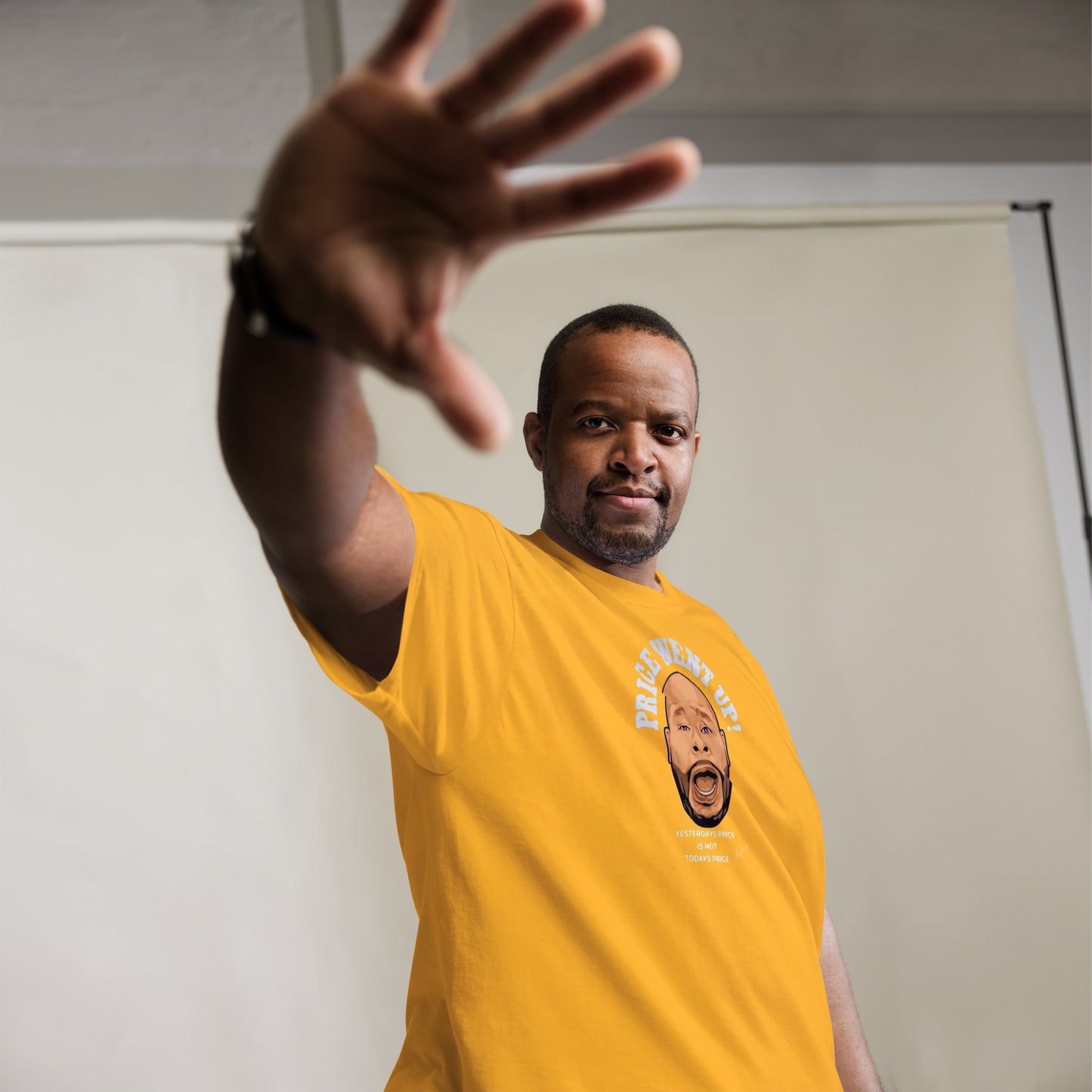 Yesterdays Price Men's classic tee - LeMack