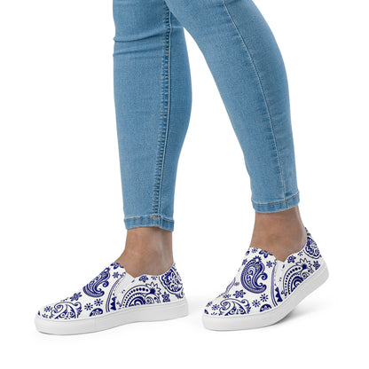 Women’s Blue paisley slip-on canvas shoes